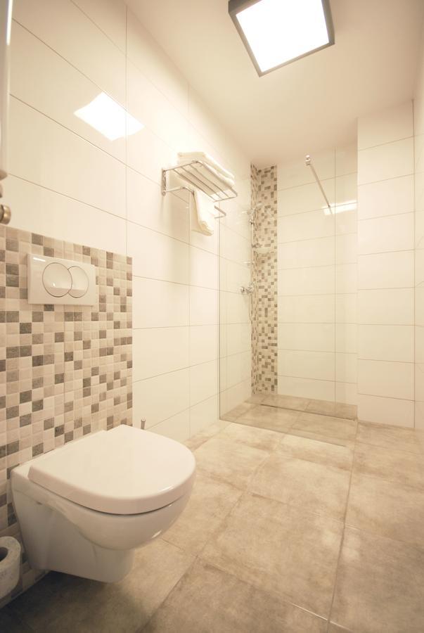 Hotel - Restauracja "Sloneczna" Jarocin Ngoại thất bức ảnh